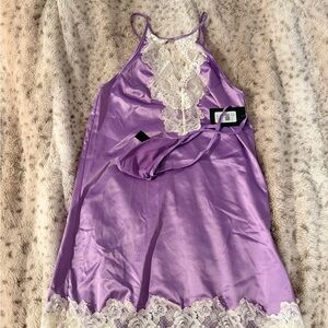 Elegant Purple Lace Trim Nightgown